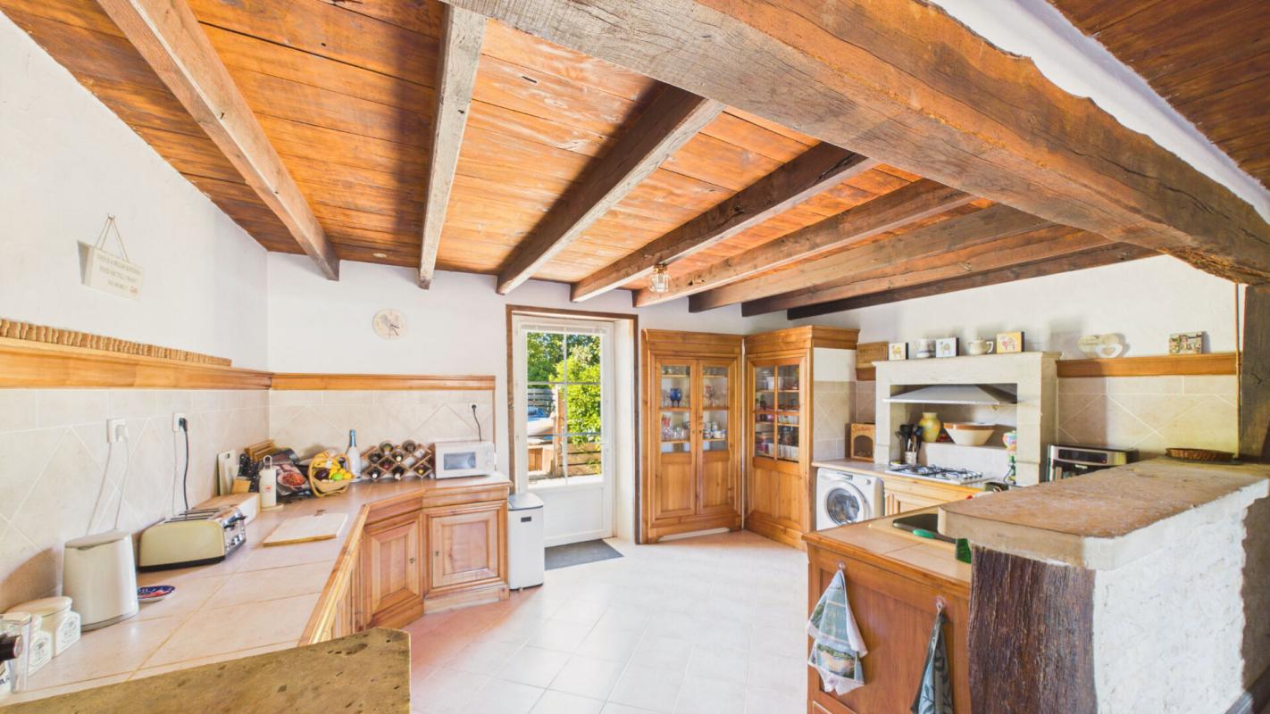 9 bedroom propriete in Melleran, Deux-Sèvres, France