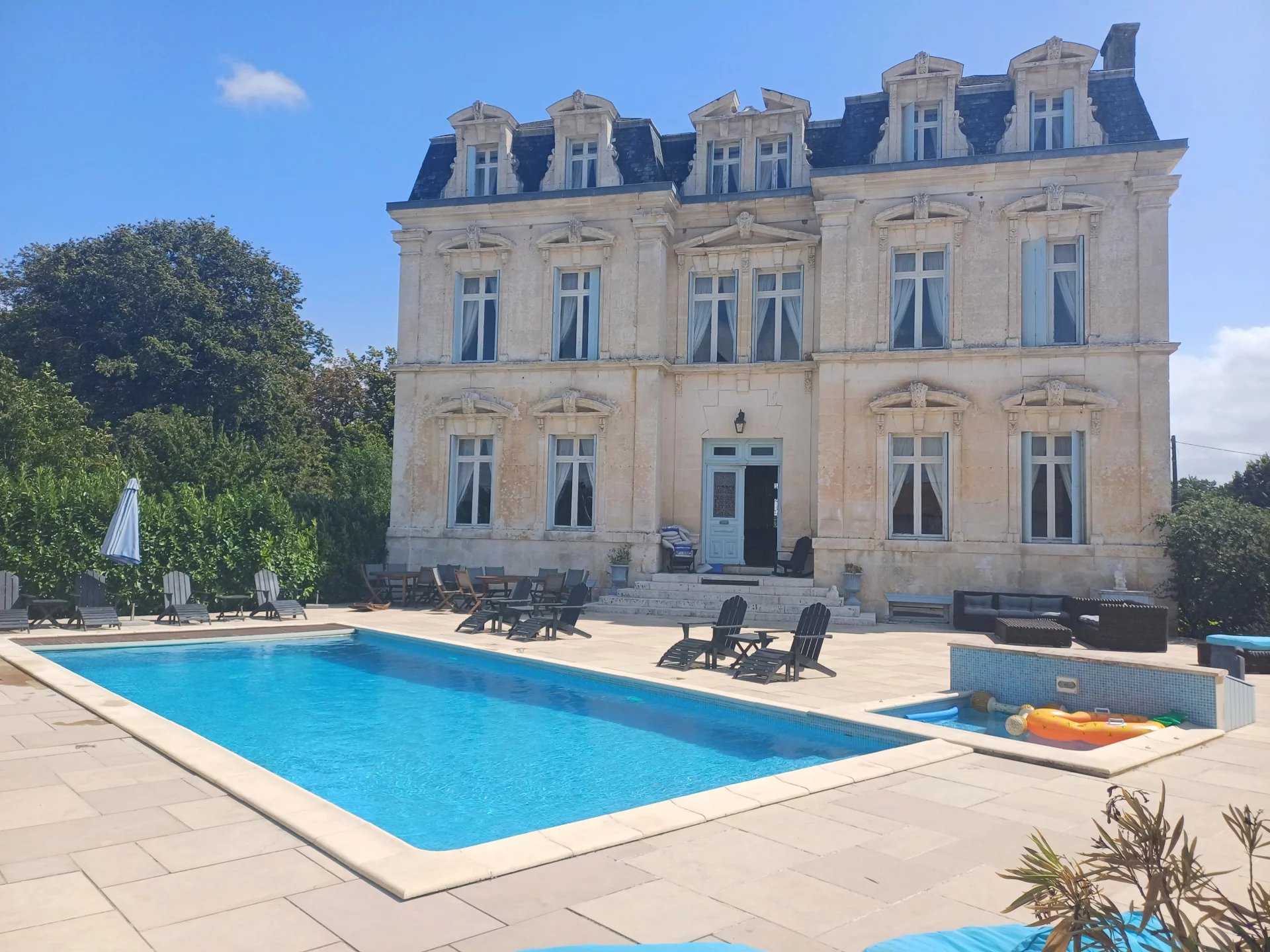 Historic 12 bed renovated château with pool, Nouvelle-Aquitaine – France – BVI77026