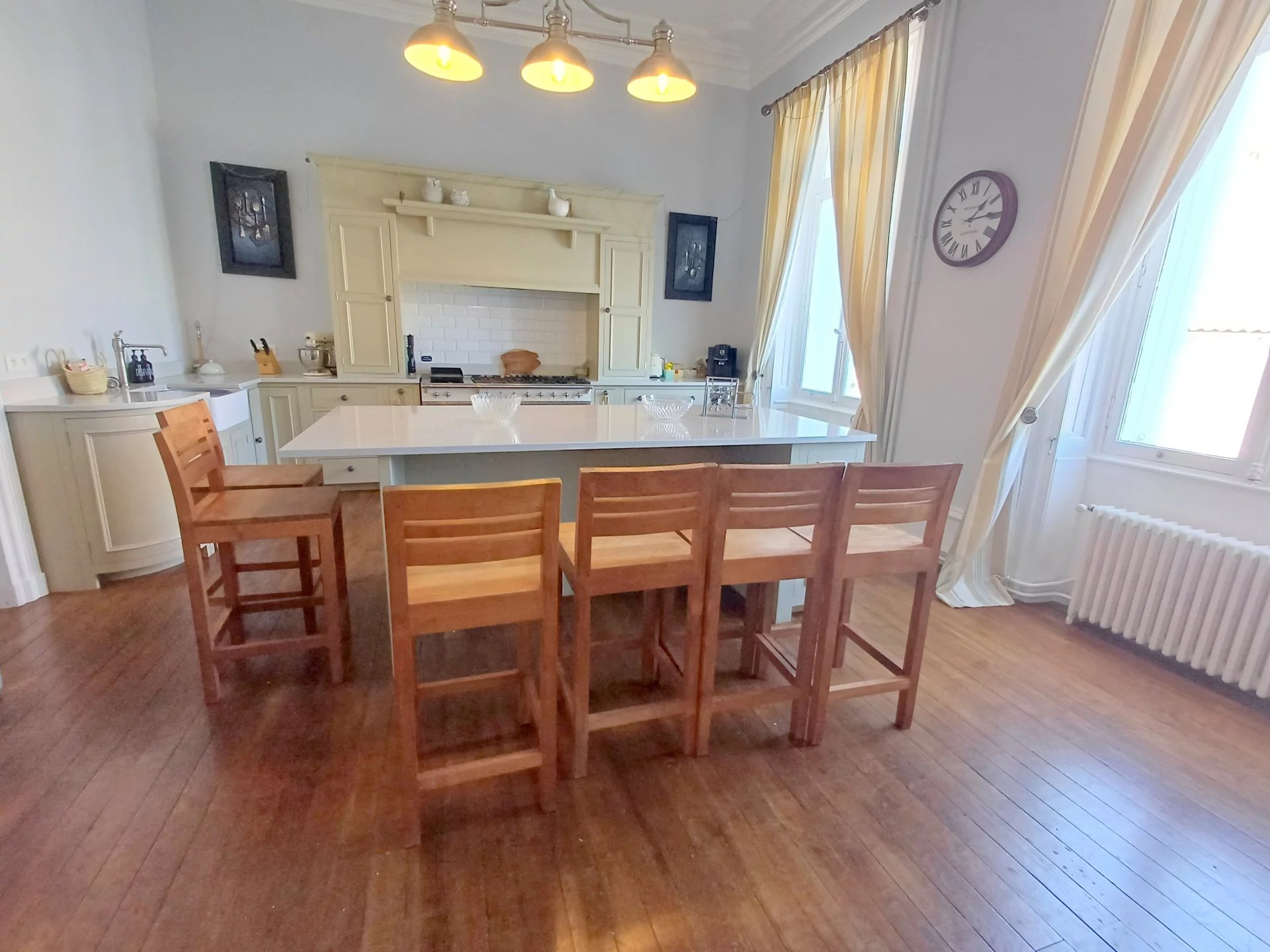 Historic 12 bed renovated château with pool, Nouvelle-Aquitaine – France – BVI77026