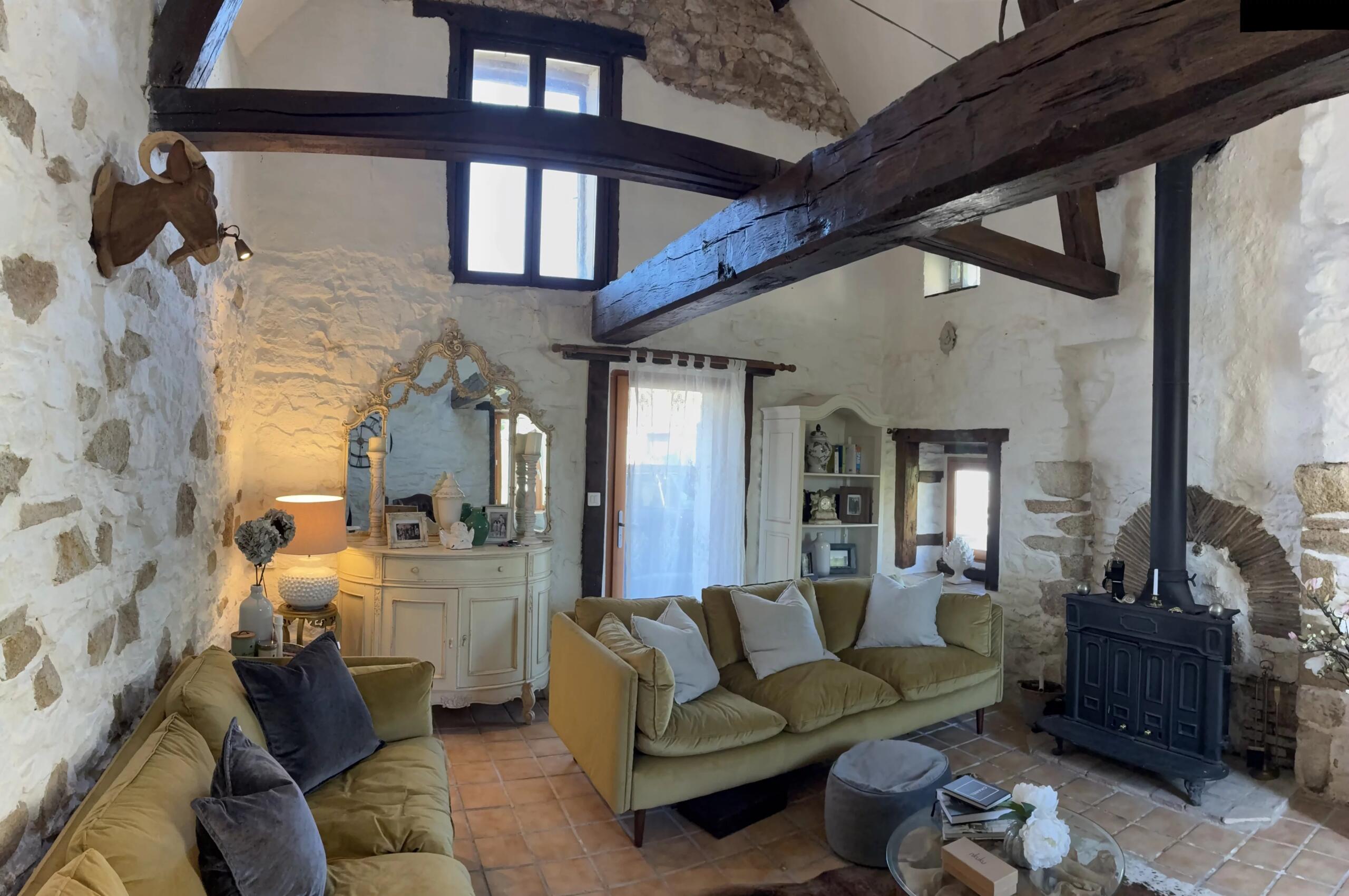 Character Cottage, beautifully presented, sold furnished!, Nouvelle-Aquitaine – France – BVI85321