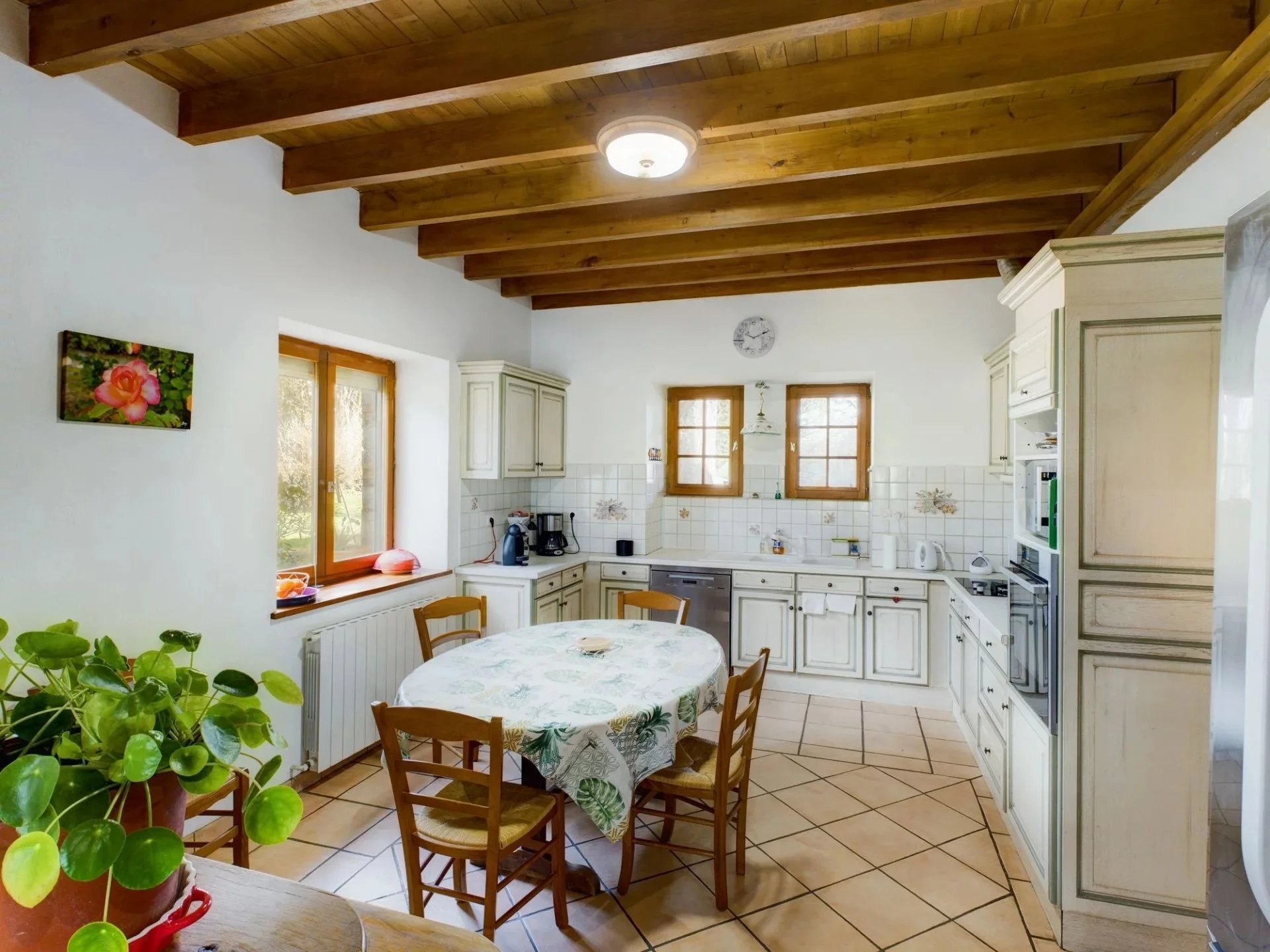 Renovated Farmhouse with Two Cottages, Nouvelle-Aquitaine – France – BVI87421