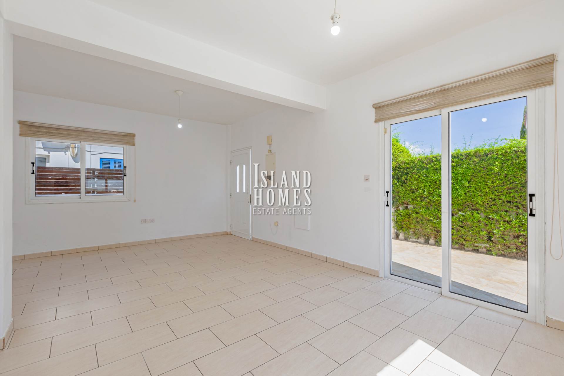 3 bedroom Detached in Ayia Thekla, Famagusta, Cyprus – AT5102