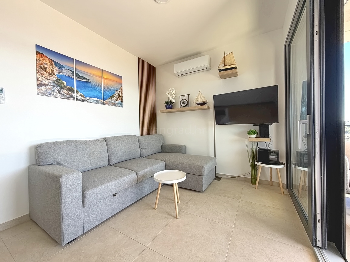 2 bedroom apartment in Omišalj, Croatia – 103730