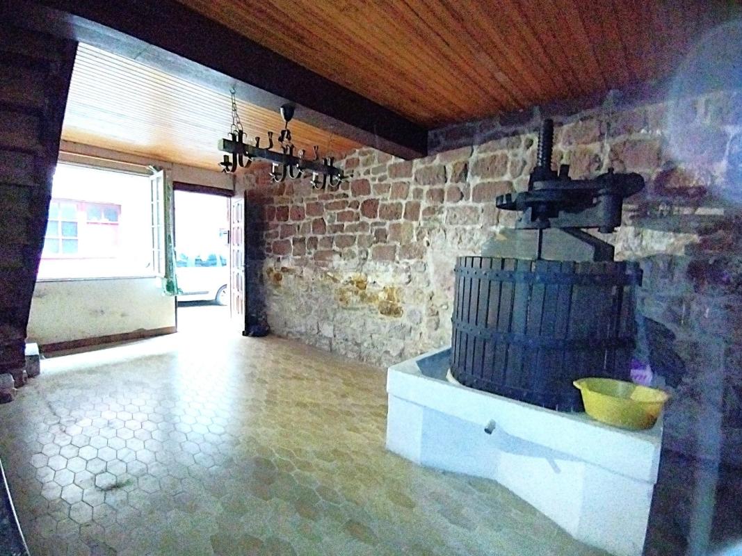 maison de village in Villecomtal, Aveyron, France