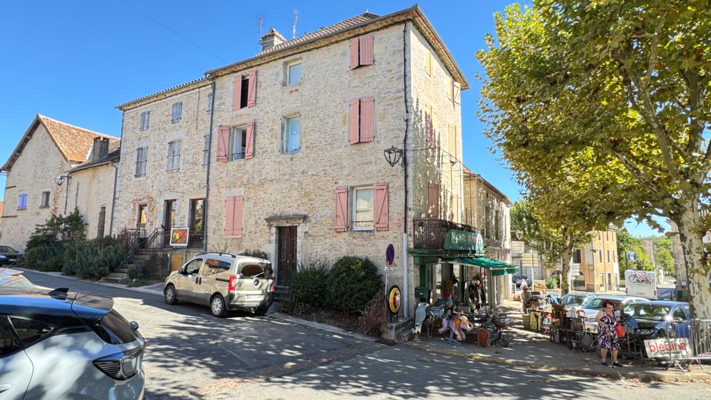 2 bedroom immeuble in Limogne En Quercy, Lot, France