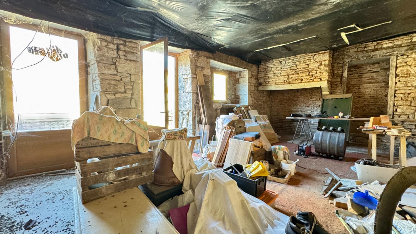 2 bedroom immeuble in Limogne En Quercy, Lot, France