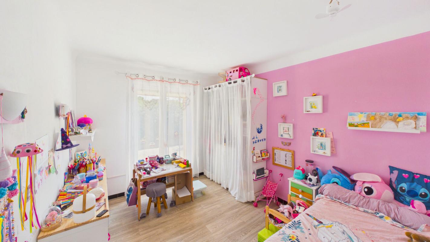 3 bedroom maison in Morieres Les Avignon, Vaucluse, France