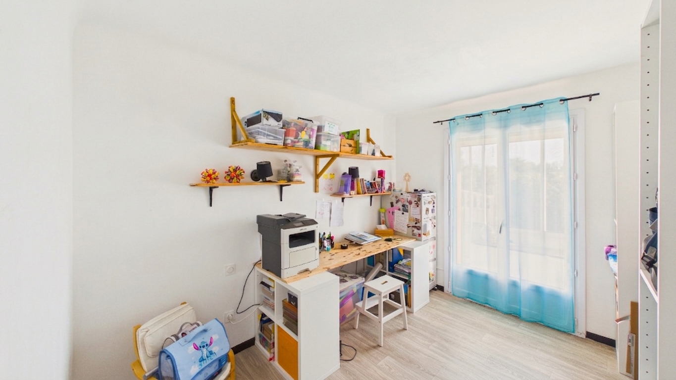 3 bedroom maison in Morieres Les Avignon, Vaucluse, France