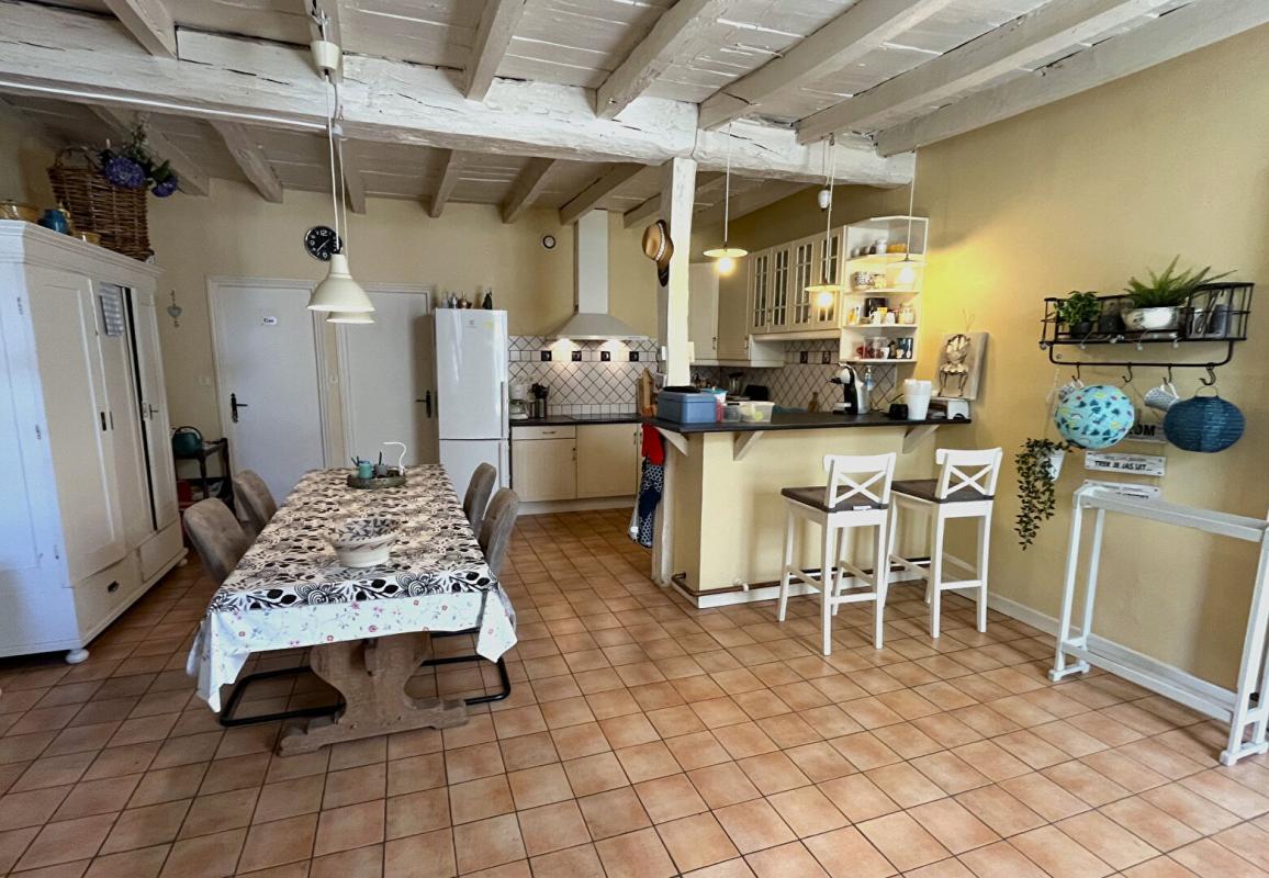 3 bedroom maison in Montmoreau, Charente, France