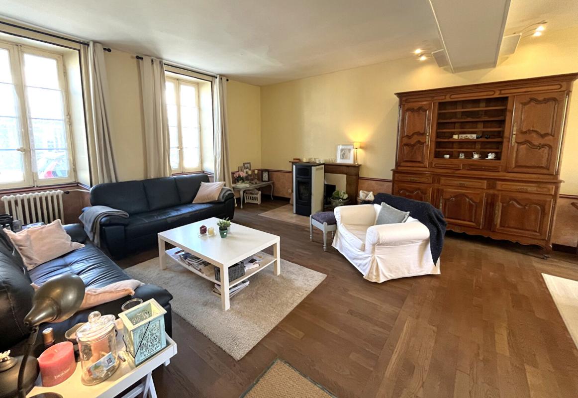 3 bedroom maison in Montmoreau, Charente, France