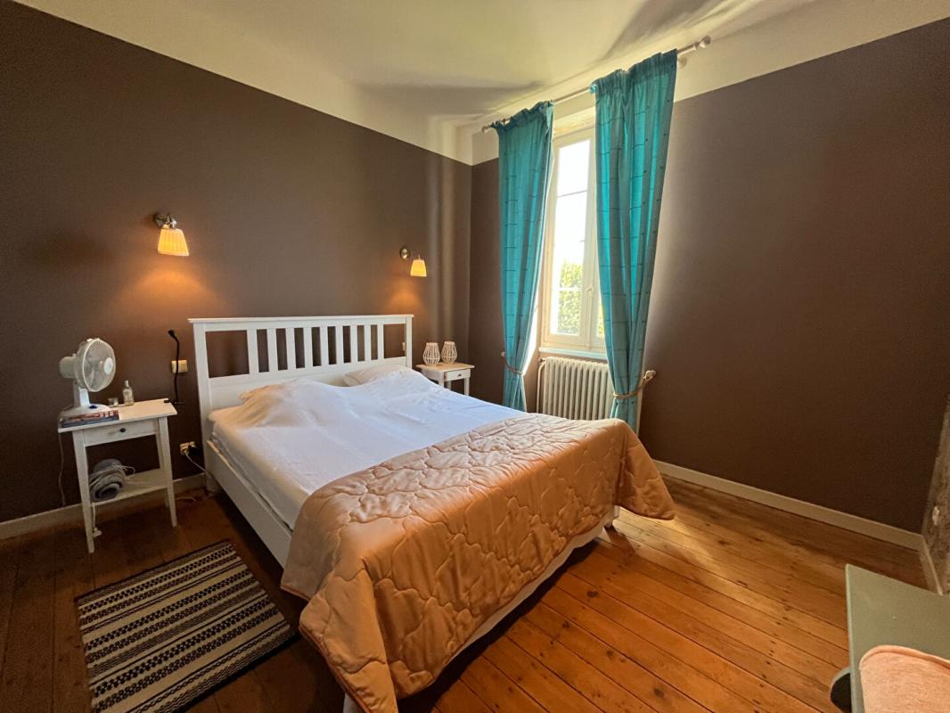 3 bedroom maison in Montmoreau, Charente, France