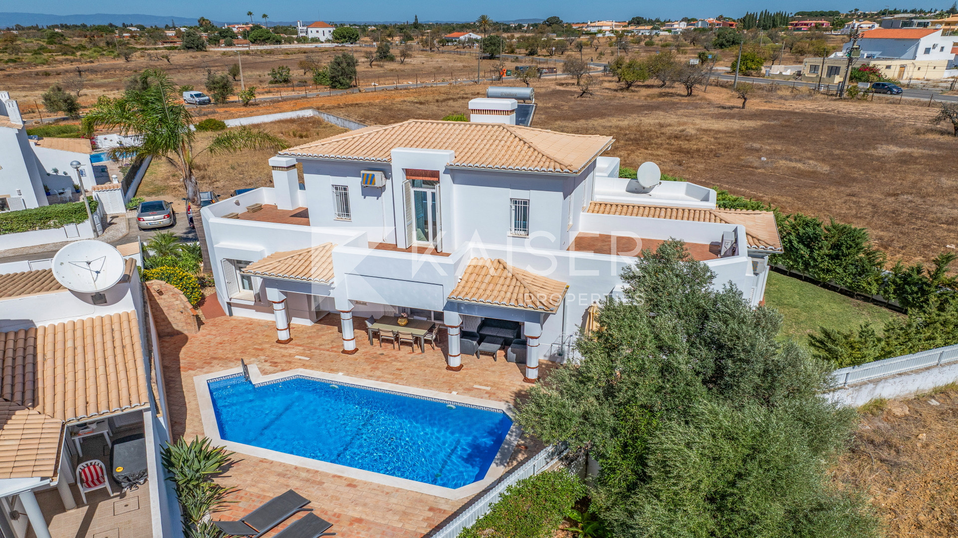 4 bedroom Villa house in Albufeira, Portugal – KP1378