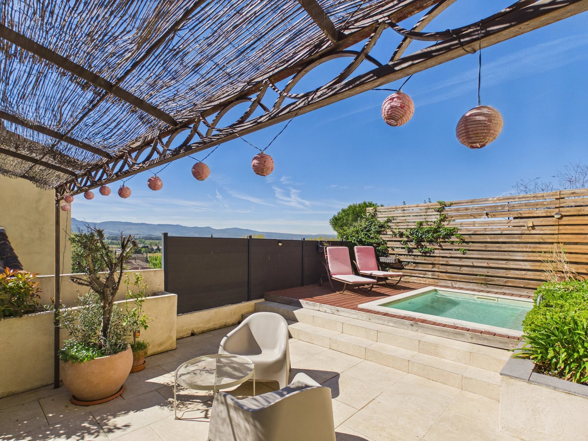 Authentic 17th-Century Village House with Terrace, Pool, and Views – 30 Minutes from Aix-en-Provence, Provence-Alpes-Côte d’Azur – France – BVI84877