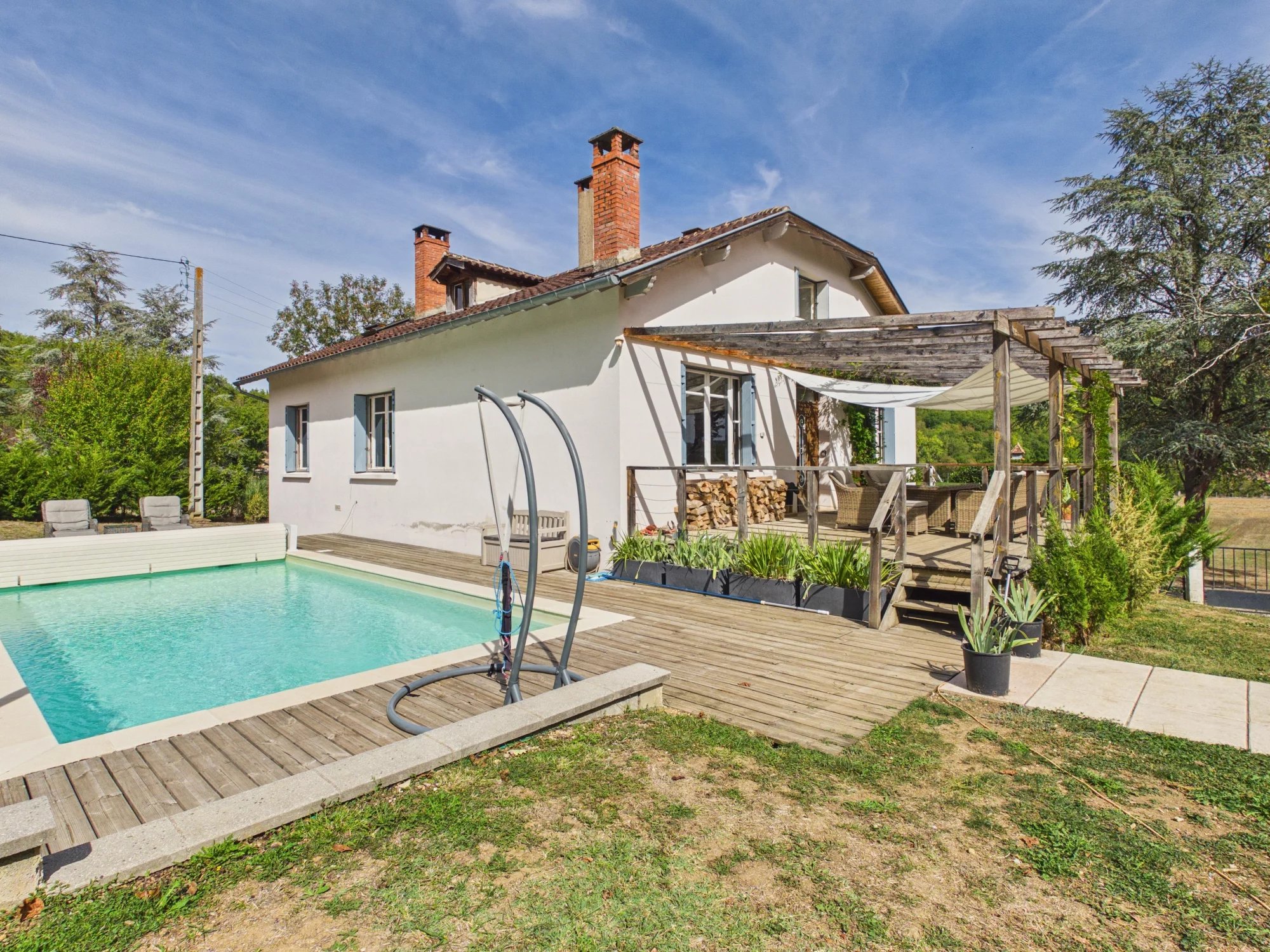 Charming 4-bed Country Home with Pool, Orchard and Views near Saint-Antonin-Noble-Val, Occitanie – France – BVI87228