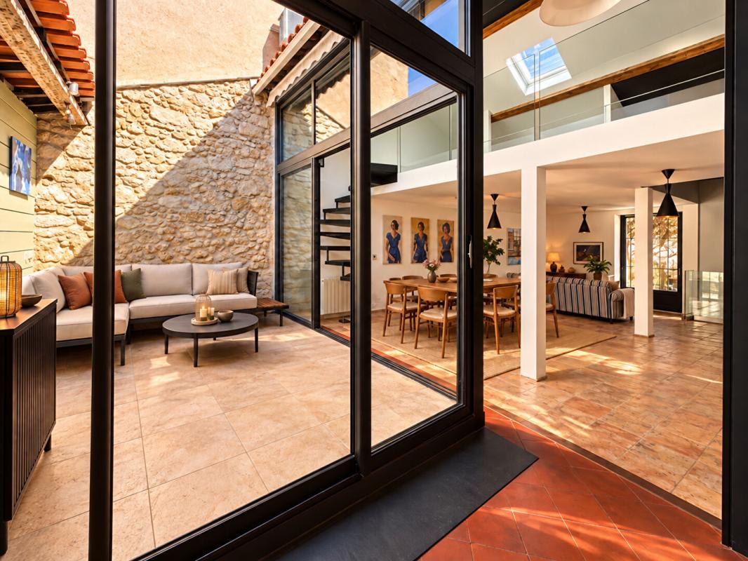 2 bedroom duplex/triplex in Beziers, Hérault, France