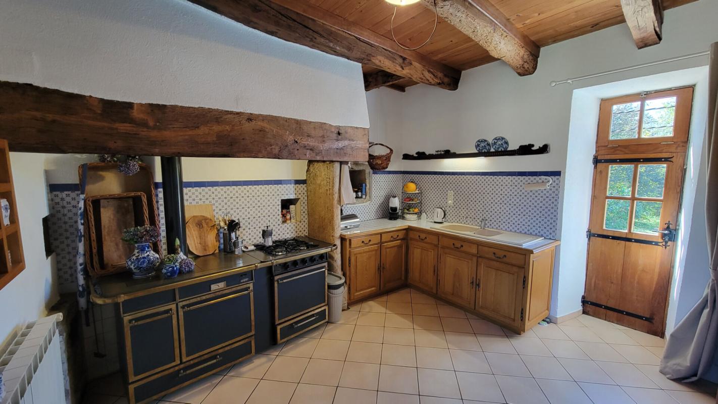 4 bedroom propriete in Ols Et Rinhodes, Aveyron, France