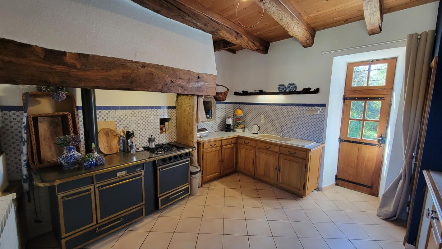 4 bedroom propriete in Ols Et Rinhodes, Aveyron, France
