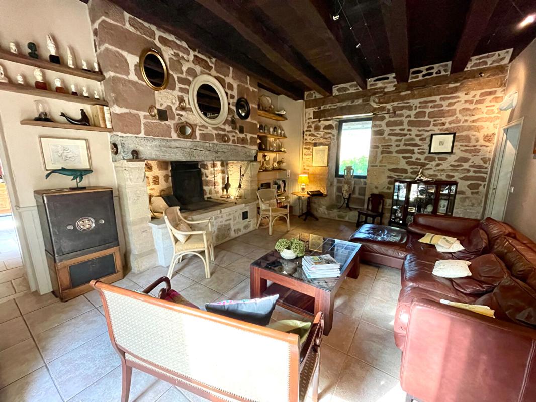 3 bedroom maison in Segonzac, Corrèze, France