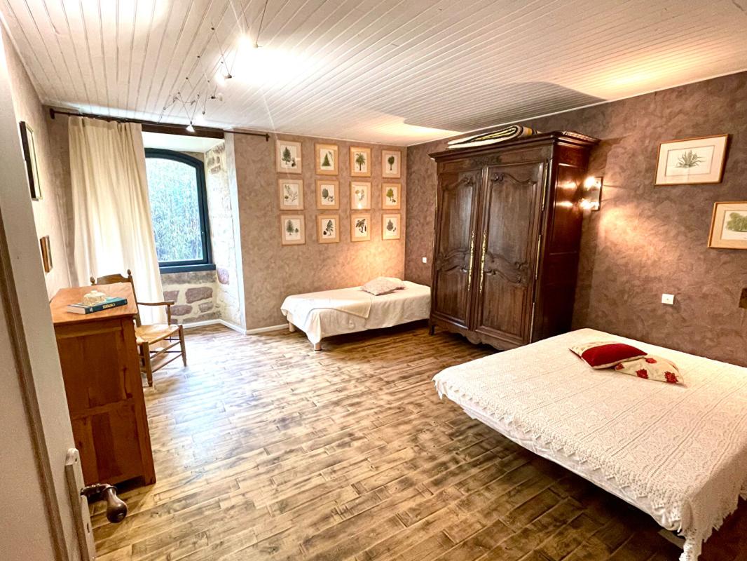 3 bedroom maison in Segonzac, Corrèze, France