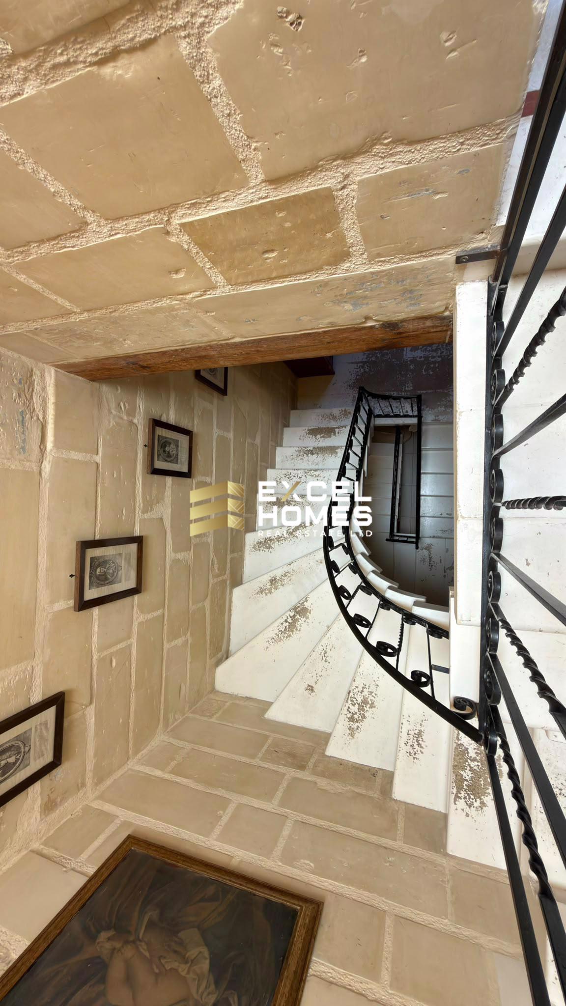 3 bedroom Townhouse in Ta Xbiex, Malta – 69842