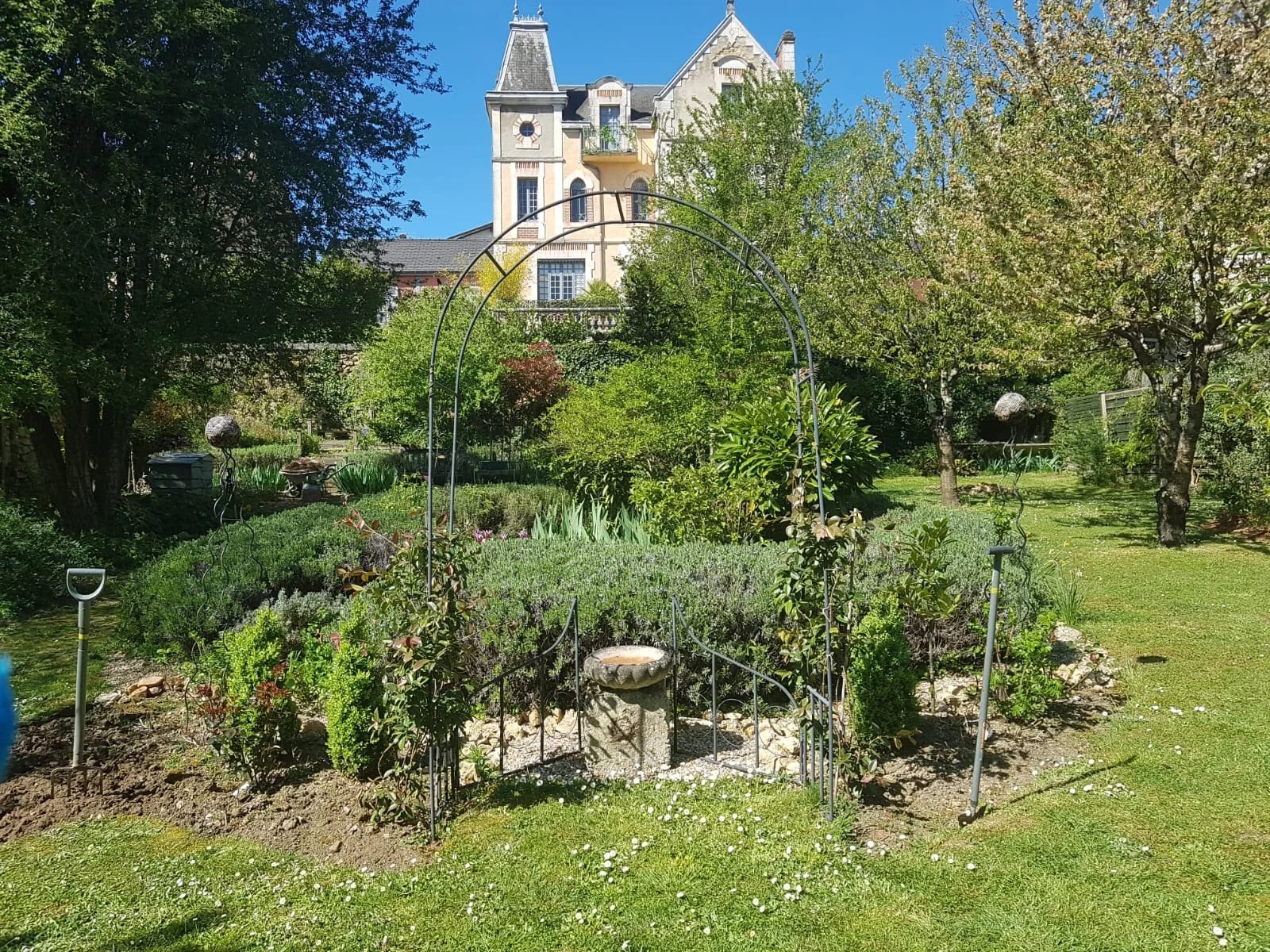 Elegant 19th-Century Home near Bergerac, Nouvelle-Aquitaine – France – BVI78035