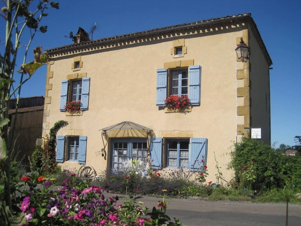 Charming Stone House with Stunning Views in the Heart of a Historic Bastide, Nouvelle-Aquitaine – France – BVI81234