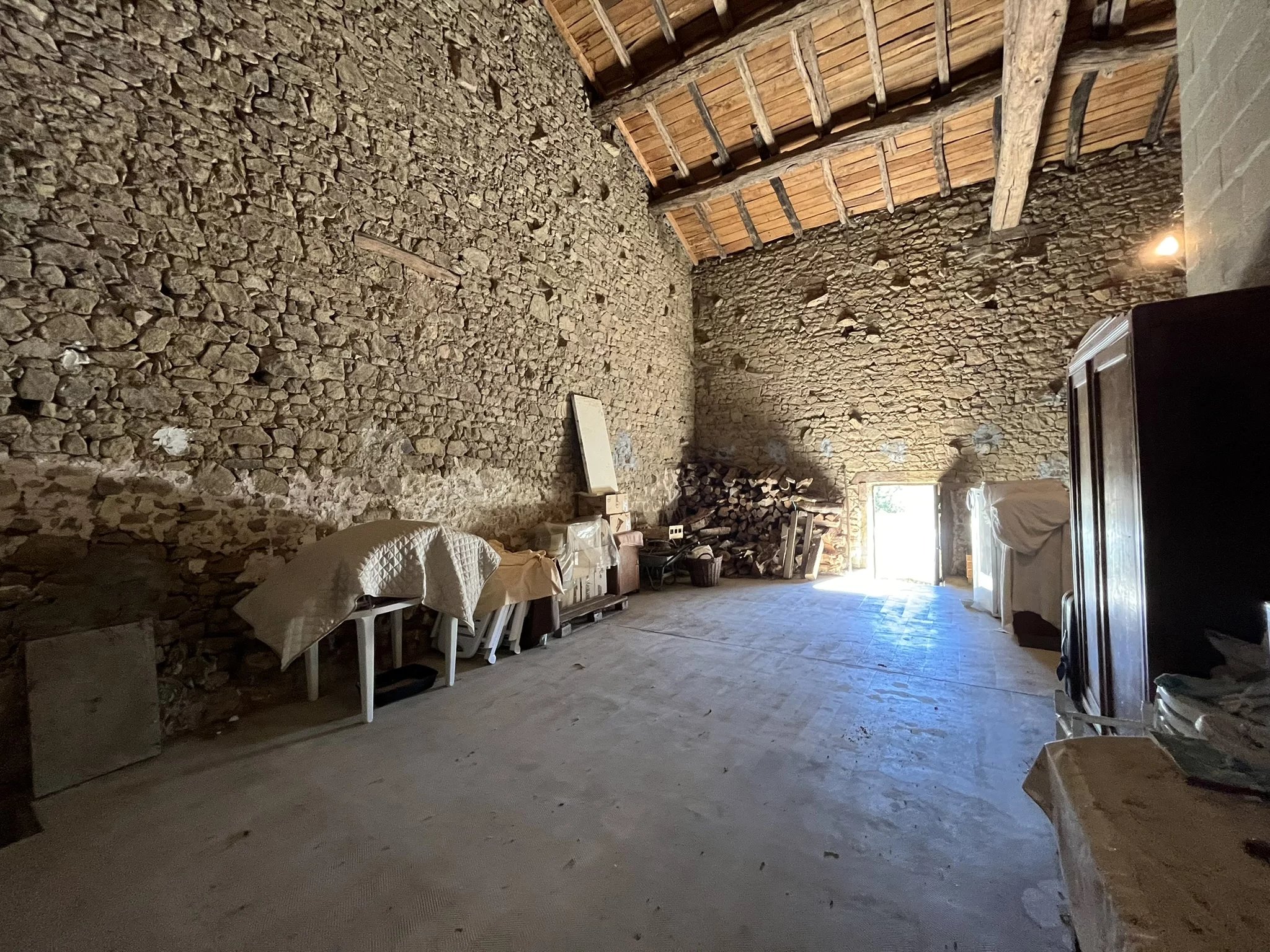 Charming hamlet house with a barn, Nouvelle-Aquitaine – France – BVI82688