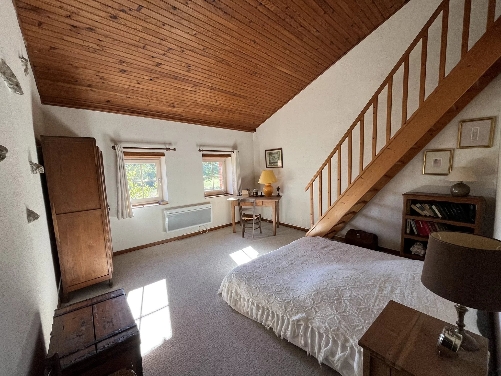 Charming hamlet house with a barn, Nouvelle-Aquitaine – France – BVI82688