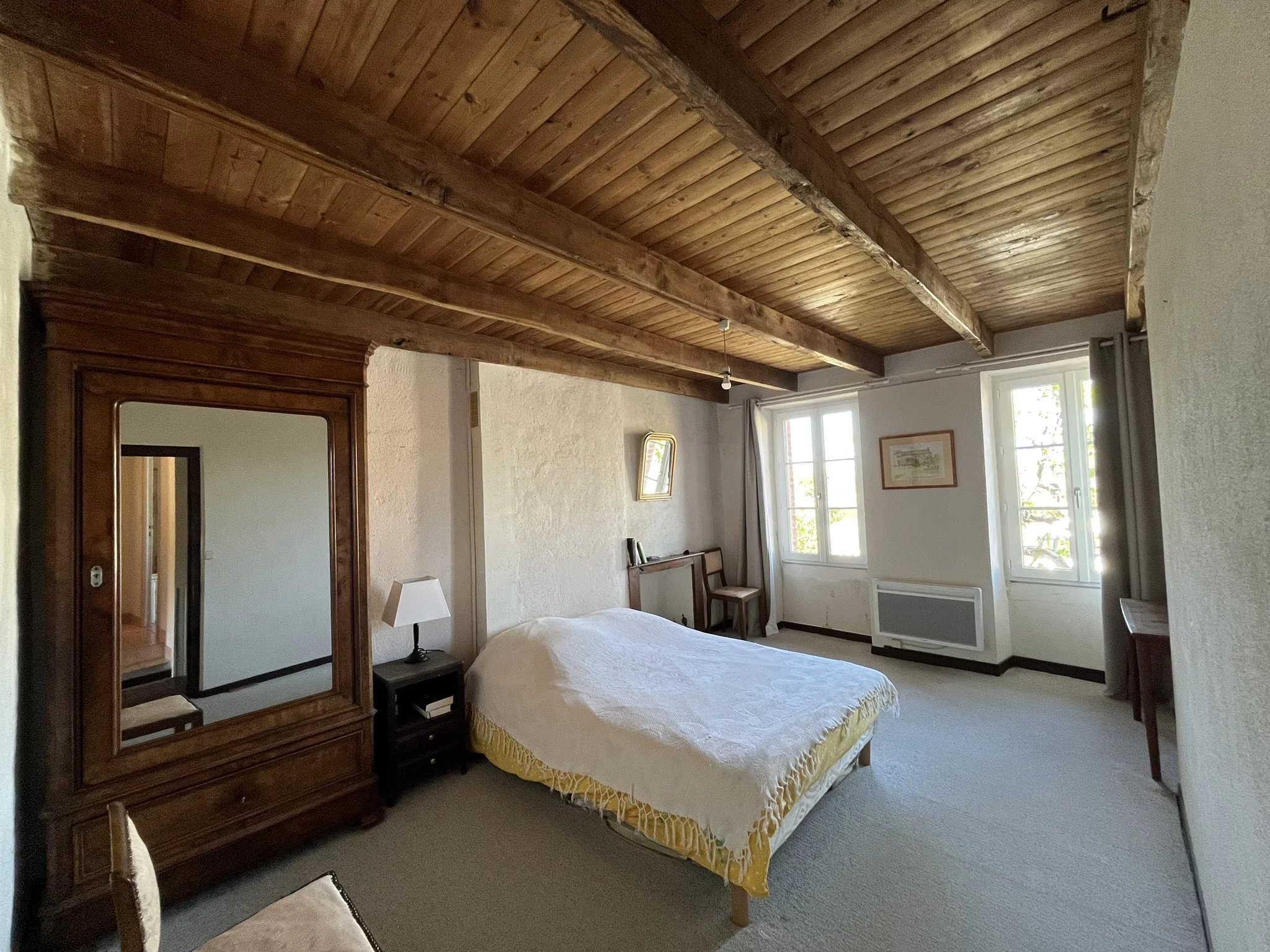 Charming hamlet house with a barn, Nouvelle-Aquitaine – France – BVI82688