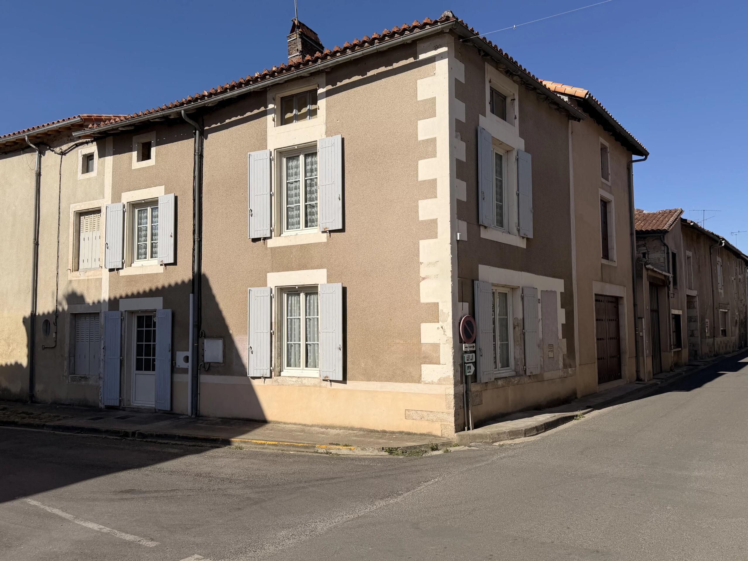 A Perfect Investment or Lock-Up-and-Leave Property in Beautiful Verteuil-sur-Charente, Nouvelle-Aquitaine – France – BVI85636