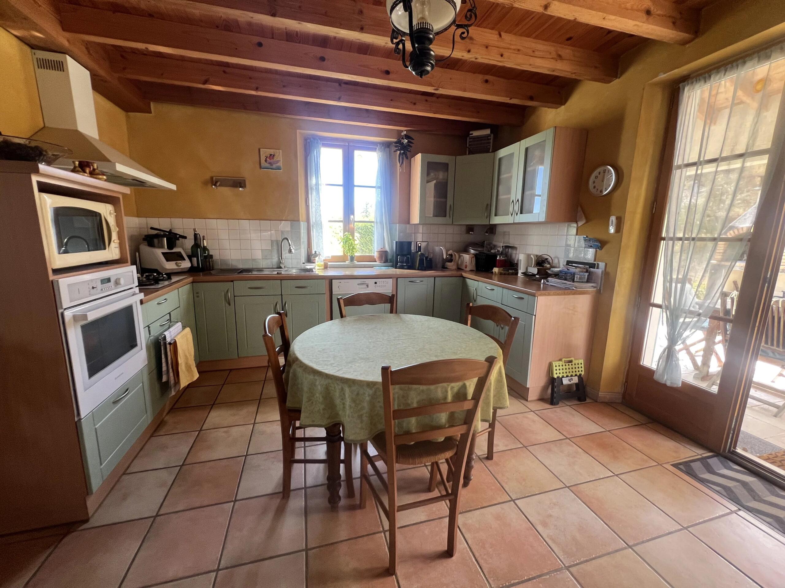 Detached Family Home on a large plot just 10 minutes from Limoux, Occitanie – France – BVI87305