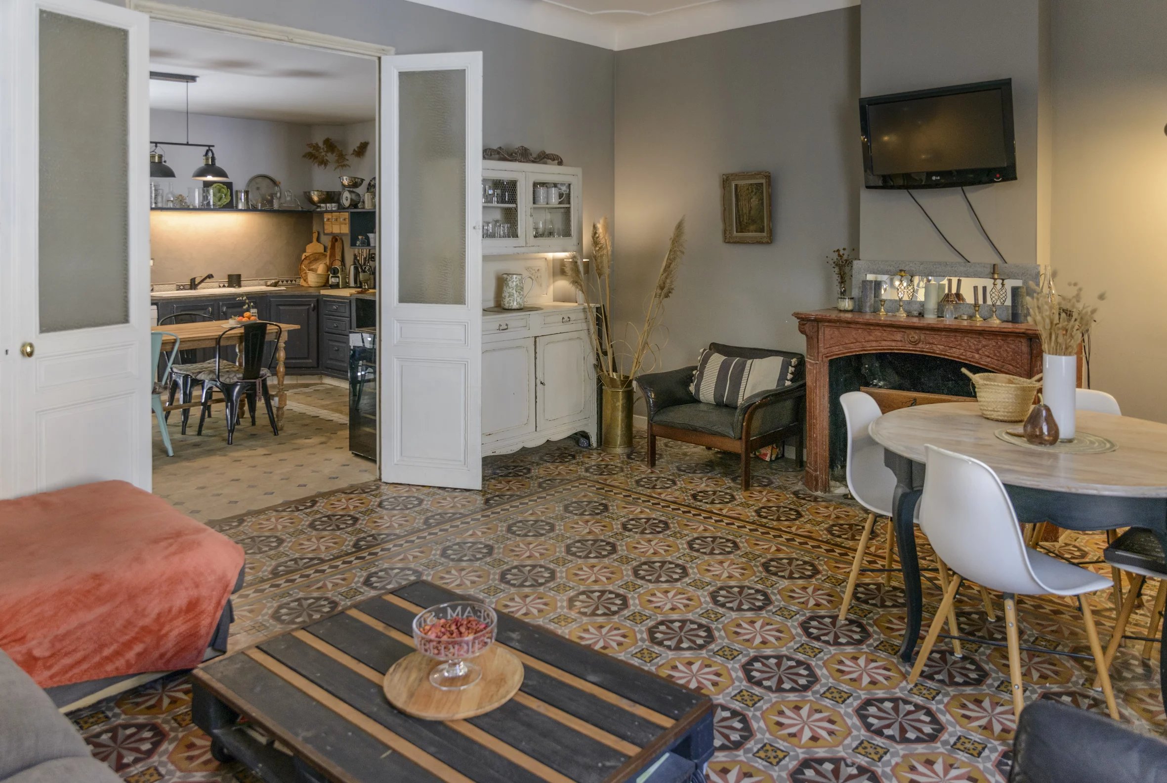Exceptional Private Residence in La Roque-d’Anthéron, Provence-Alpes-Côte d’Azur – France – BVI87403