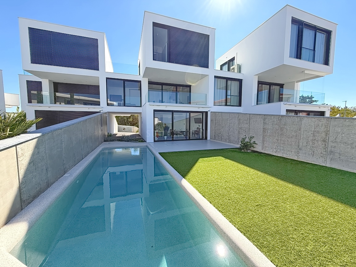 3 bedroom villa in Malinska-Dubašnica, Croatia – 103731