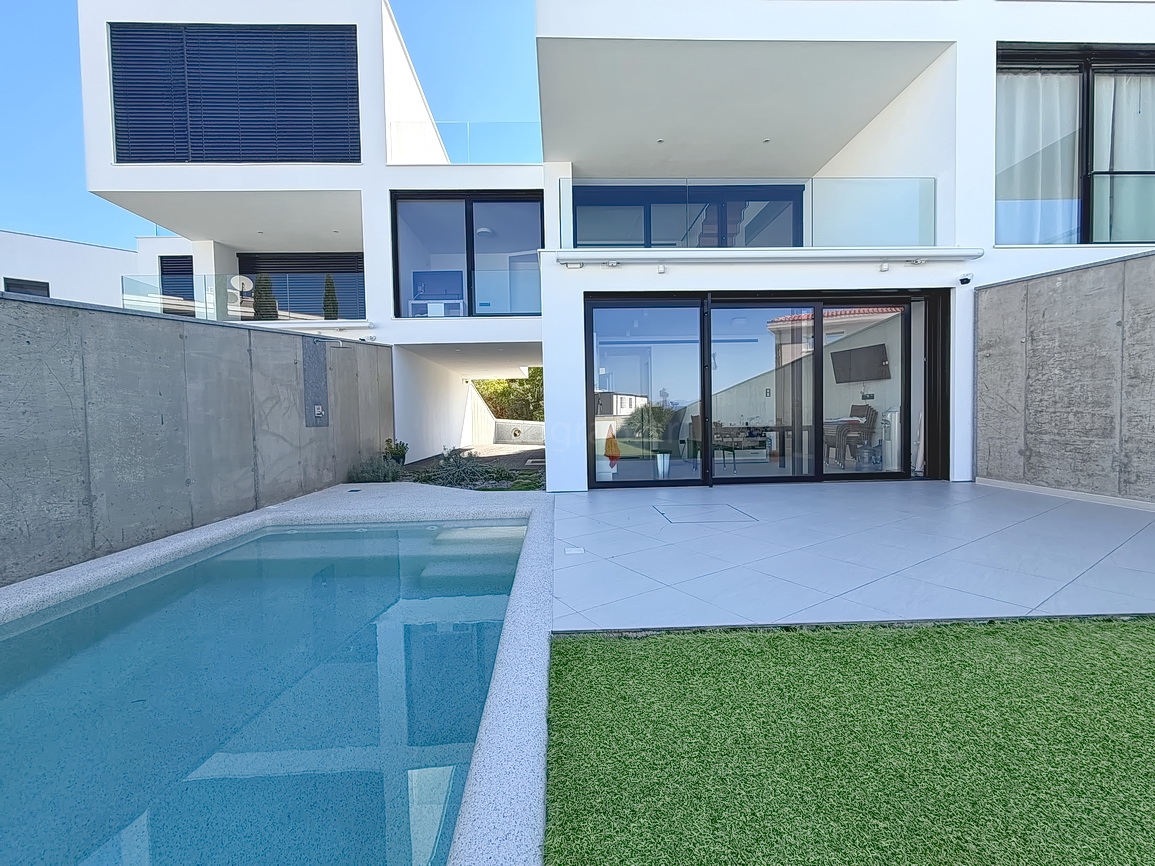 3 bedroom villa in Malinska-Dubašnica, Croatia – 103731