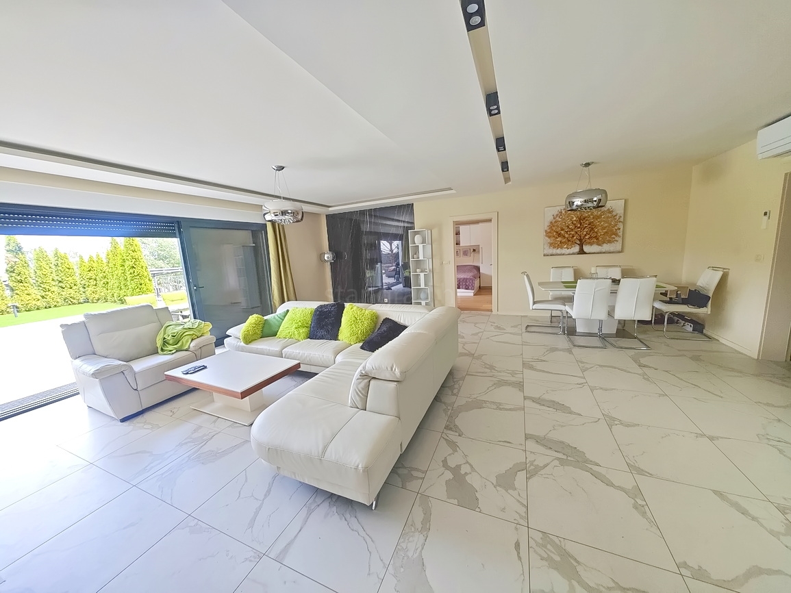 3 bedroom apartment in Malinska-Dubašnica, Croatia – 103710