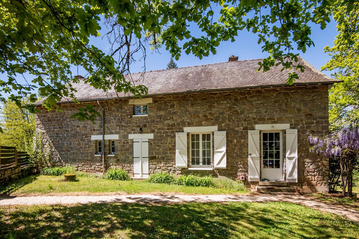 4 bedroom demeure in Saint Pantaleon De Larche, Corrèze, France