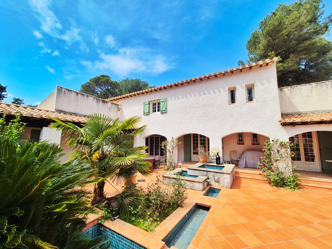 5 bedroom maison situee en campagne in Beziers, Hérault, France