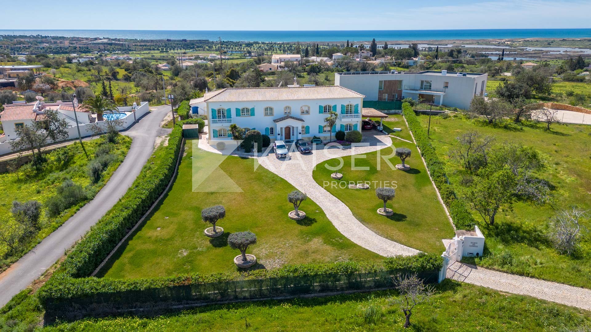 5 bedroom Villa house in Albufeira, Portugal – KP1110