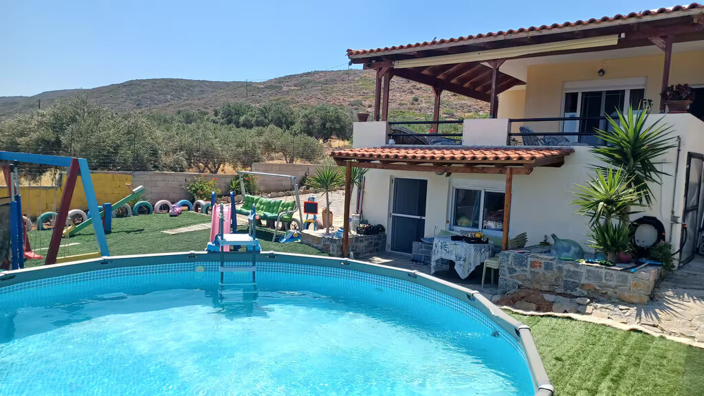 4 bedroom Maisonette in Agios Nikolaos, Lasithi Prefecture, Greece – 48573
