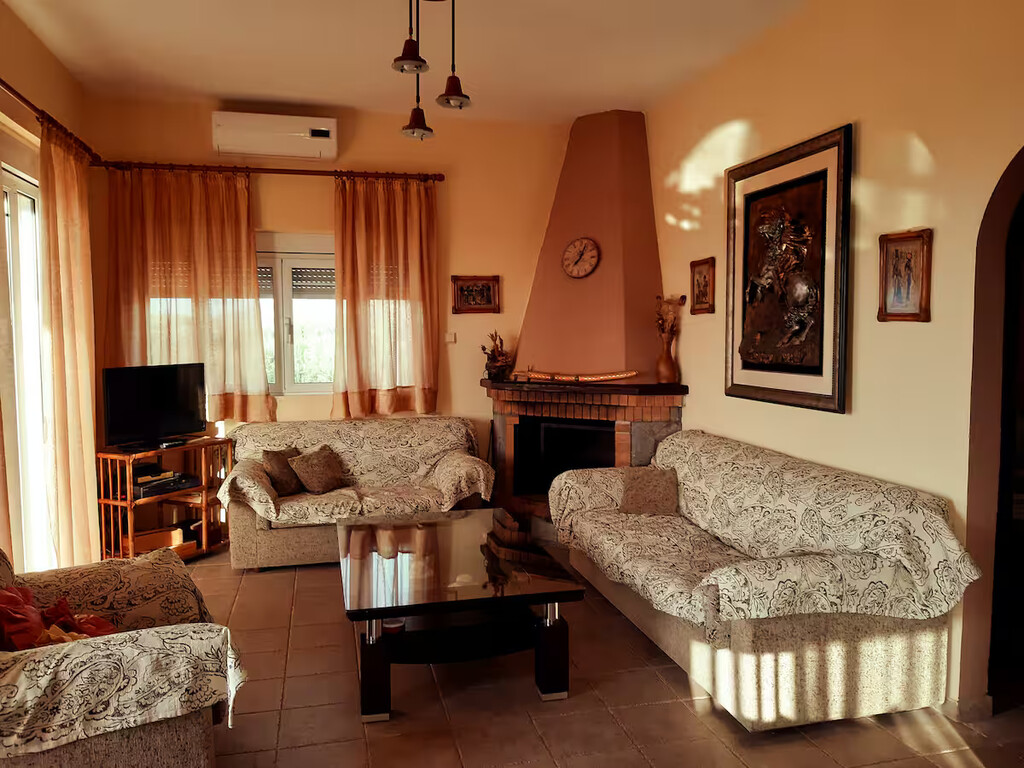 4 bedroom Maisonette in Agios Nikolaos, Lasithi Prefecture, Greece – 48573