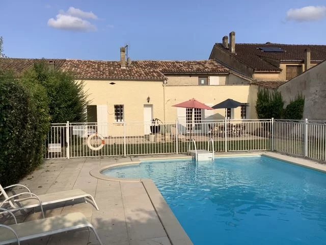 Charming 3-home with pool and guest apartment in popular village, Nouvelle-Aquitaine – France – BVI85778