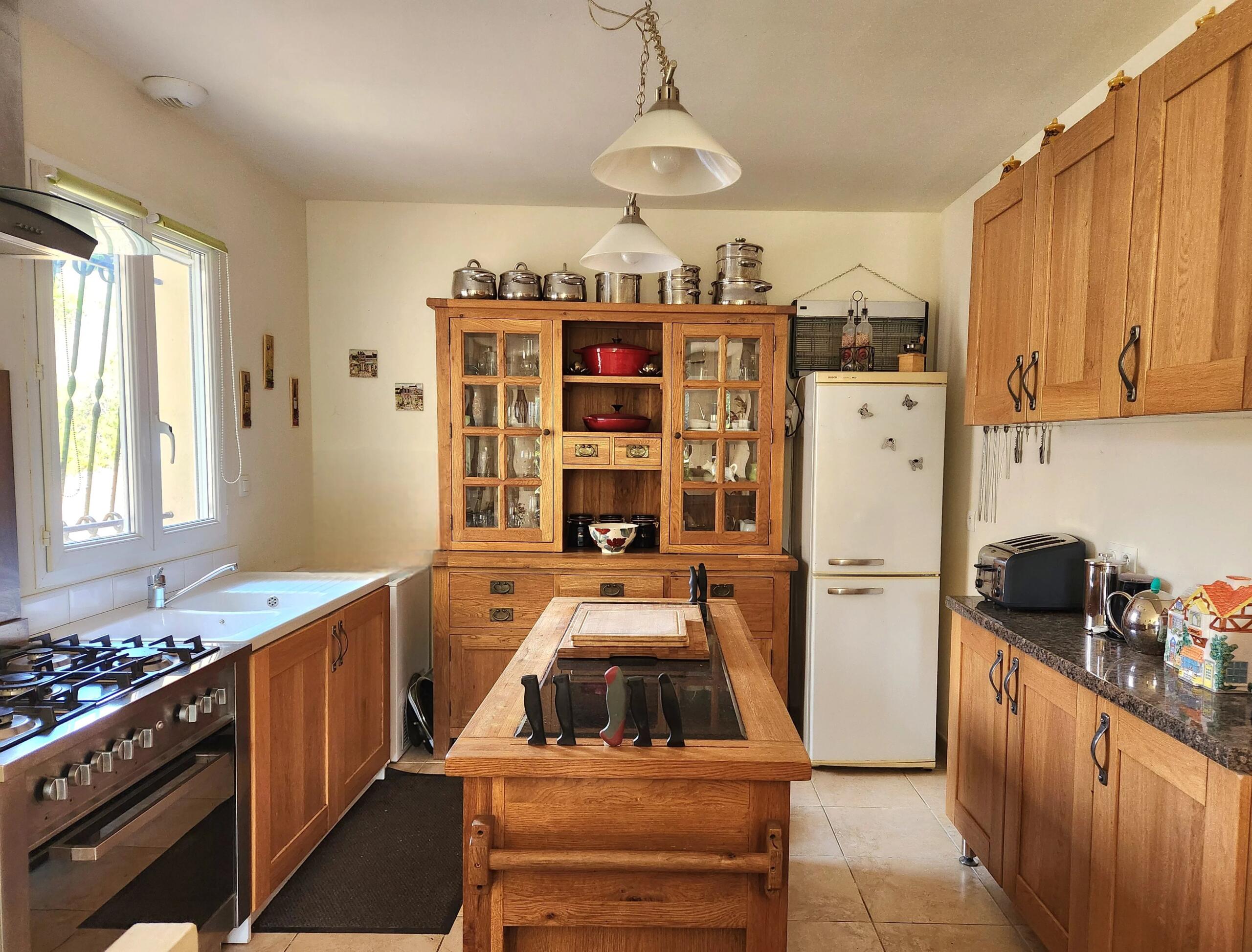 4-bed villa with pool and countryside views in Limoux, Occitanie – France – BVI86132