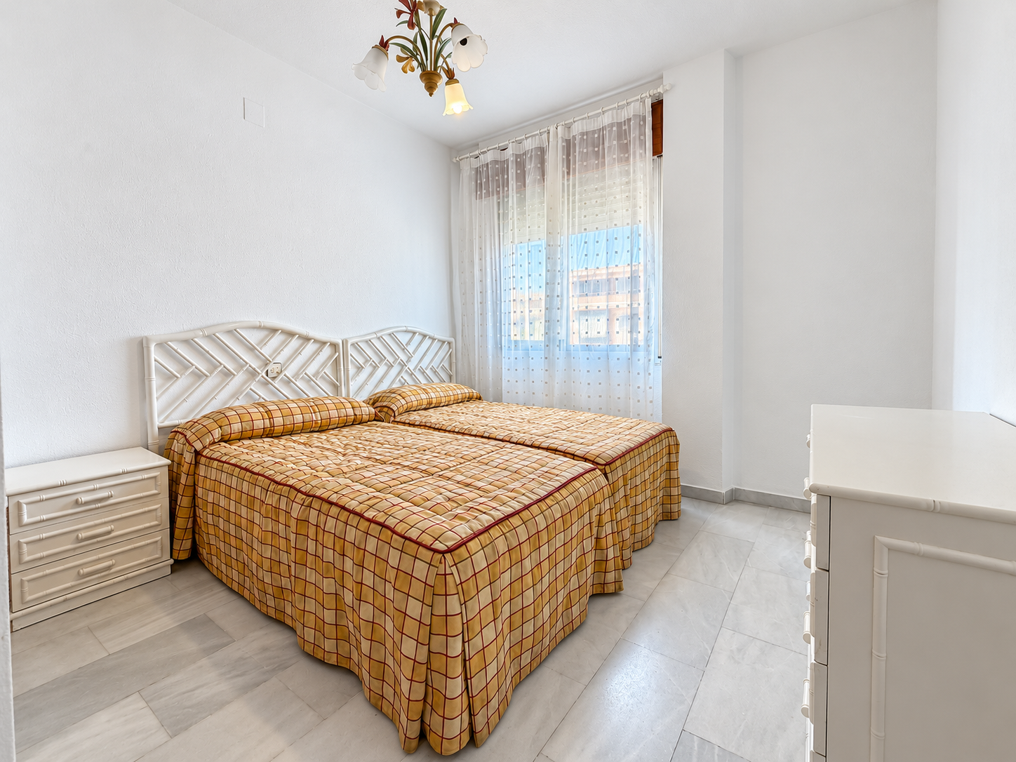 3 bedroom Apartment in Fuengirola, Malaga, Spain – 428-05751P