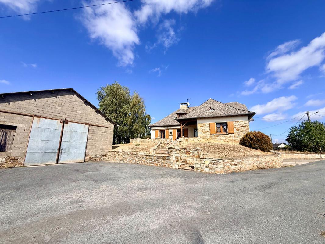 5 bedroom maison in Cassagnes Begonhes, Aveyron, France