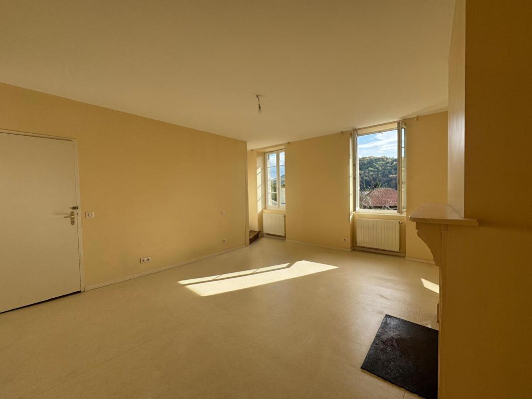 4 bedroom maison de village in Latouille Lentillac, Lot, France