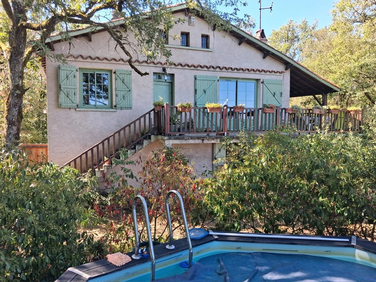 Attractive house, 4 bedrooms, surrounded by nature with unparalled views over the river Lot, Occitanie – France – BVI84025
