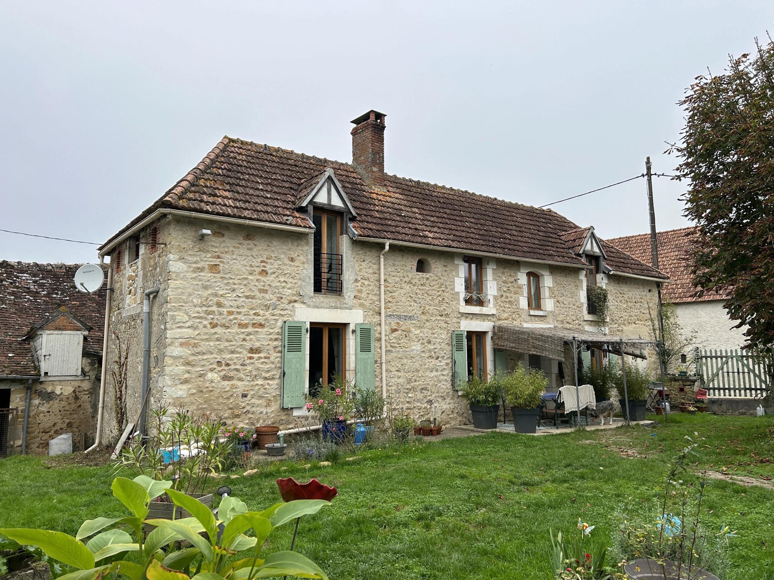 Beautifully presented 2 bedroom hamlet house, Nouvelle-Aquitaine – France – BVI77747