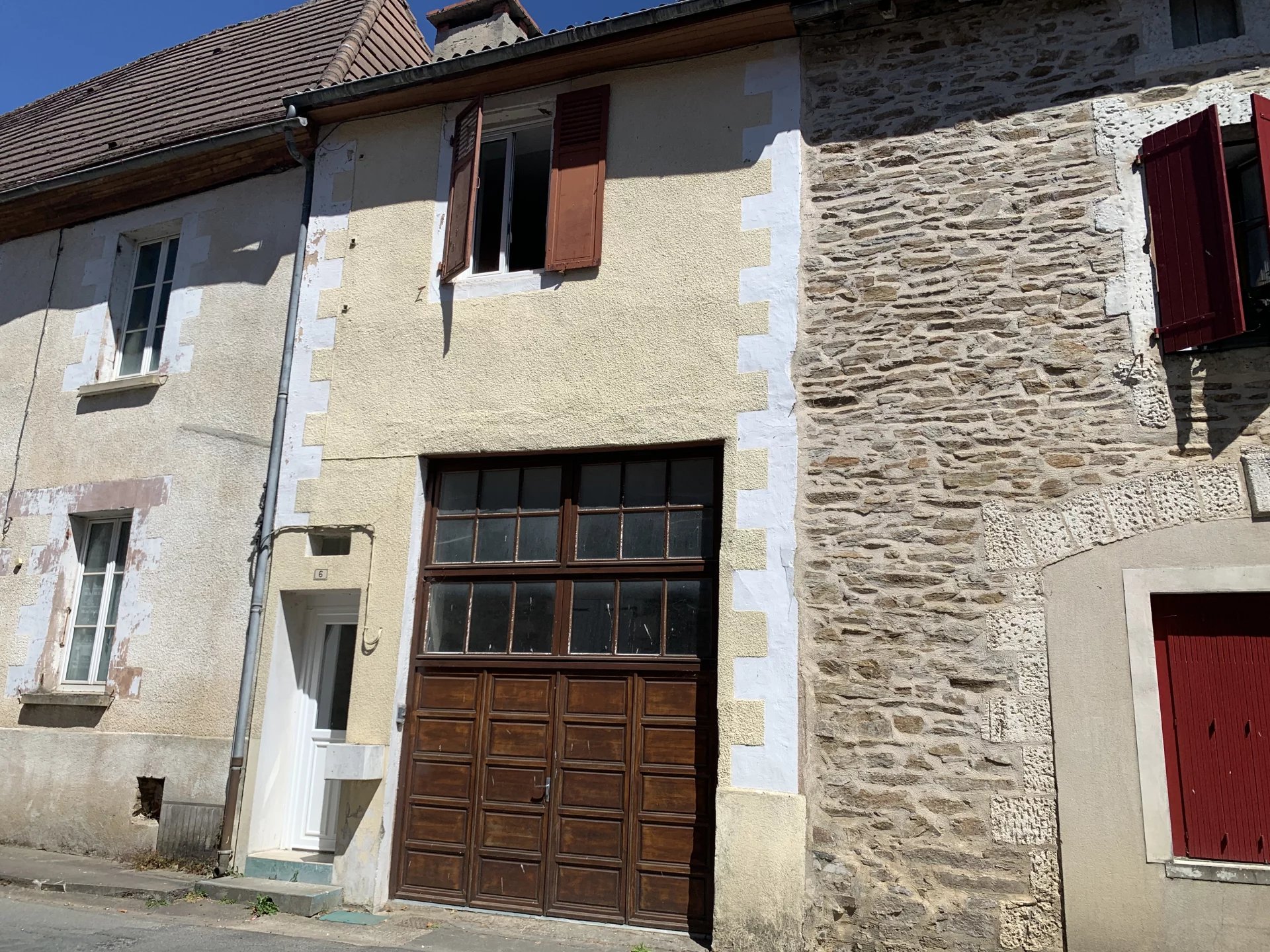 Charming Village Home with Hidden Potential – Mialet, Dordogne, Nouvelle-Aquitaine – France – BVI81997