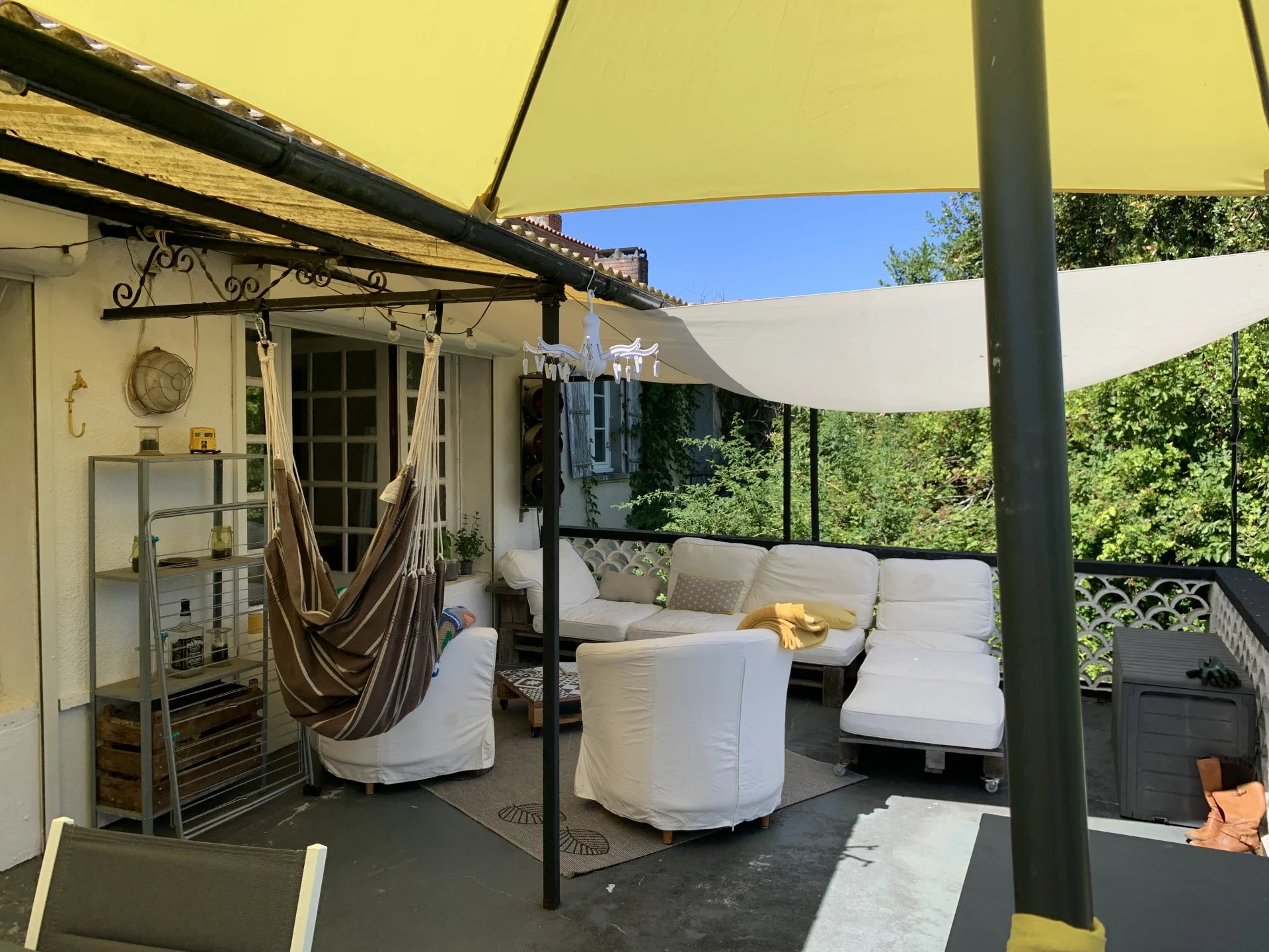 Charming Village Home with Hidden Potential – Mialet, Dordogne, Nouvelle-Aquitaine – France – BVI81997