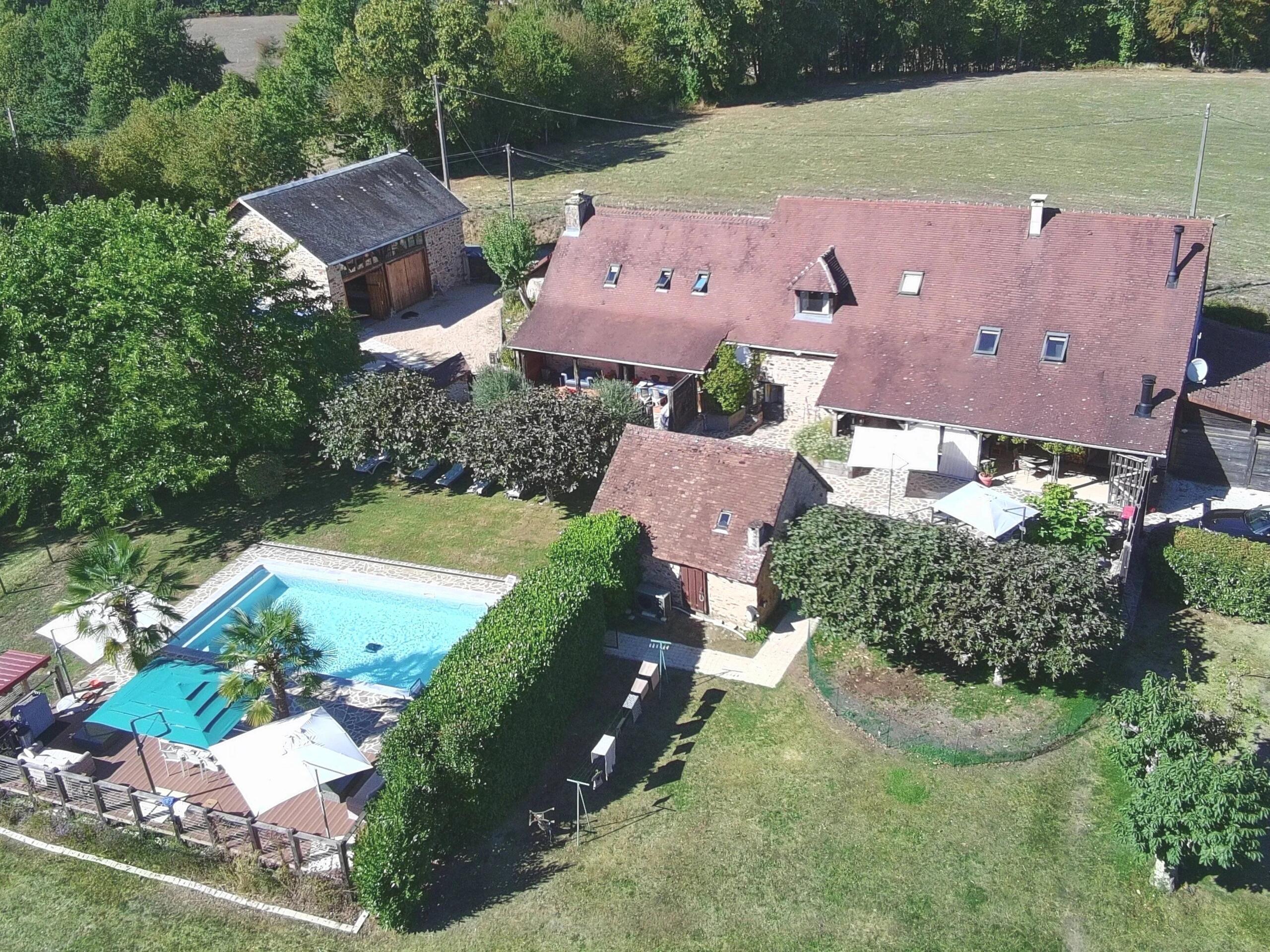 A 7 bedroom immaculate and versatile property near Jumilhac-le-Grand, Nouvelle-Aquitaine – France – BVI86720